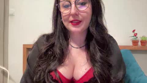 Snapshot of dorothydolly chatting on 12, 4, 2026 Dorothy online show from 12, 4, 2026
