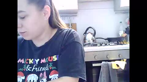 Dorrie Ann online show from 9, 1, 2025