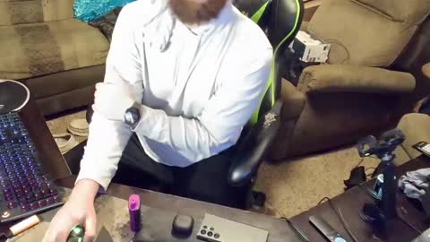 DotYourEyezez  online show from 12, 12, 2024