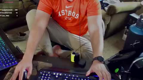 DotYourEyezez  online show from 12, 3, 2025