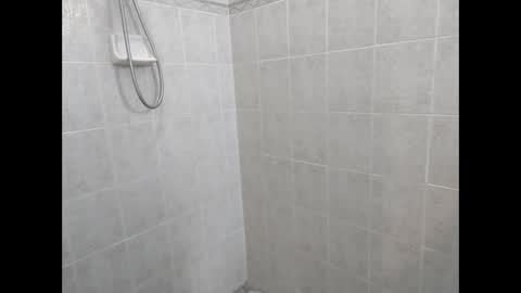 Snapshot of downdog925 chatting on 14, 1, 2025 Some guy in Florida online show from 14, 1, 2025