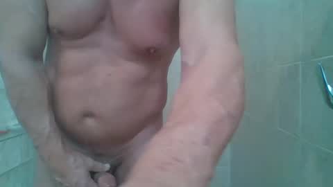 Snapshot of downdog925 chatting on 1, 2, 2025 Some guy in Florida online show from 1, 2, 2025