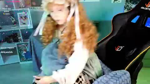 Snapshot of draculaura_ chatting on 12, 6, 2026 Draculaura online show from 12, 6, 2026