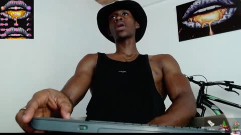 Snapshot of drake_brown_23 chatting on 17, 1, 2025 Drake 23 online show from 17, 1, 2025