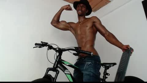 Snapshot of drake_brown_23 chatting on 26, 2, 2025 Drake 23 online show from 26, 2, 2025
