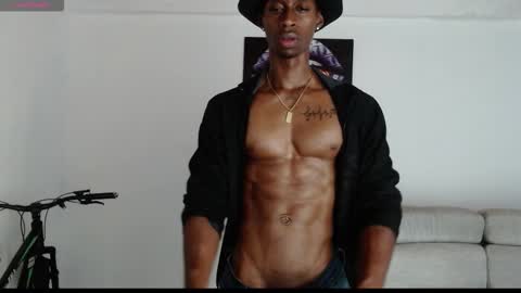 Snapshot of drake_brown_23 chatting on 13, 10, 2025 Drake 23 online show from 13, 10, 2025