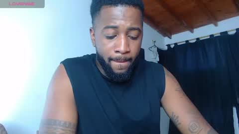 Snapshot of drake_nassir4 chatting on 2, 7, 2026 ---Drake--- online show from 2, 7, 2026