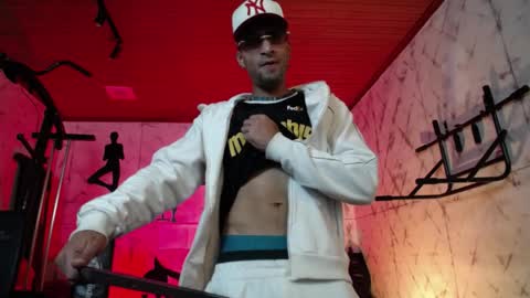 Drake Neuman online show from 7, 4, 2026