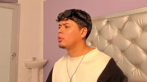 drakeeee online show from 17, 10, 2025