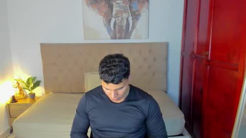 Snapshot of drakesmith01 chatting on 21, 9, 2025 Drake Smith online show from 21, 9, 2025