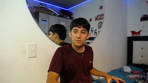 Snapshot of dravith_and_valery chatting on 20, 12, 2025 -- nicolle and jhon -- online show from 20, 12, 2025