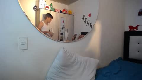 Snapshot of dravith_and_valery chatting on 17, 1, 2026 -- nicolle and jhon -- online show from 17, 1, 2026