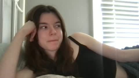 Snapshot of dream1girl_ chatting on 8, 3, 2025 ur dream girl online show from 8, 3, 2025