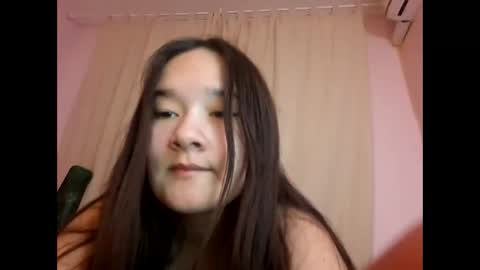 Snapshot of dream_couple_yee chatting on 26, 5, 2026 Diane and Diamon online show from 26, 5, 2026