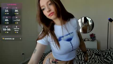  Hello im Eva  online show from 22, 4, 2026