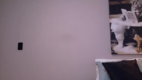 Snapshot of dreammr1 chatting on 26, 4, 2026 cris online show from 26, 4, 2026