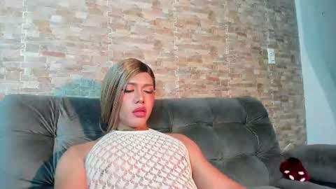 Snapshot of dreams_chloe chatting on 14, 6, 2026 dreams_chloe online show from 14, 6, 2026