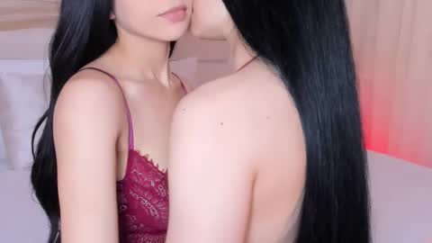Snapshot of dreamsgirl18 chatting on 28, 9, 2025 Evablonde Abby black hair online show from 28, 9, 2025
