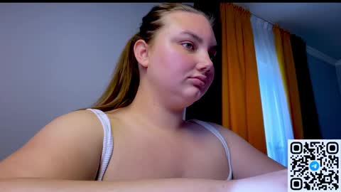 Snapshot of dreamyblushfairy chatting on 28, 5, 2026 Mila online show from 28, 5, 2026
