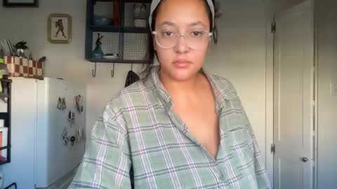 RIRI OR DREAMY online show from 7, 2, 2026