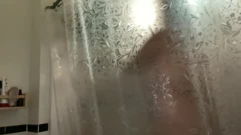 RIRI OR DREAMY online show from 28, 3, 2026