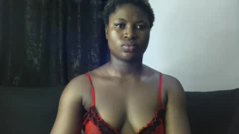 dripping_luna online show from 5, 1, 2025