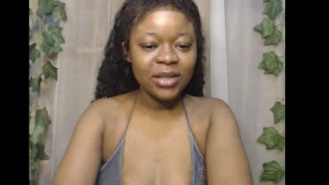 Snapshot of dripqueenx chatting on 11, 1, 2026 linda online show from 11, 1, 2026