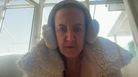 Dr. Resa online show from 5, 3, 2025