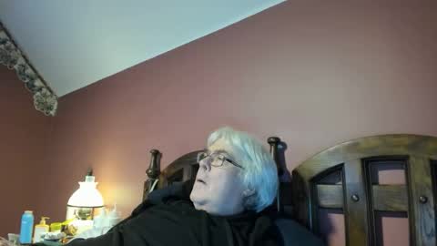 Doug online show from 17, 10, 2025