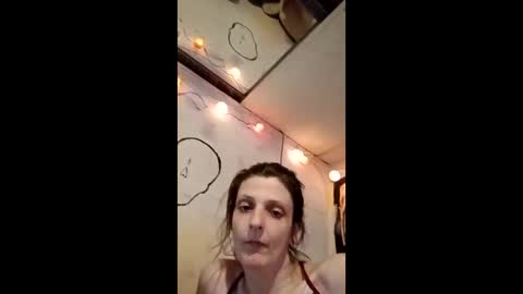 Snapshot of dukenbettykinks chatting on 8, 4, 2026 dukenbettykinks online show from 8, 4, 2026