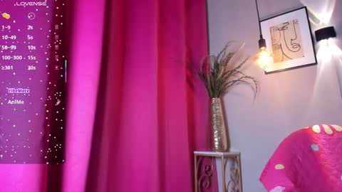 dulce__fiore07 online show from 11, 11, 2025