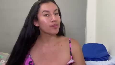 Snapshot of dulceizzy chatting on 8, 4, 2026 dulceizzy online show from 8, 4, 2026