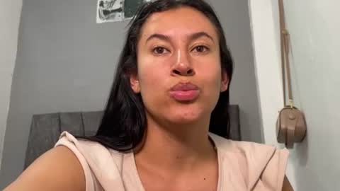 Snapshot of dulceizzy chatting on 6, 5, 2026 dulceizzy online show from 6, 5, 2026