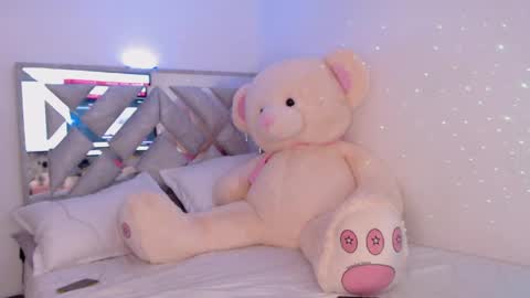 Snapshot of dulcejoness chatting on 23, 5, 2026 dulcejoness online show from 23, 5, 2026