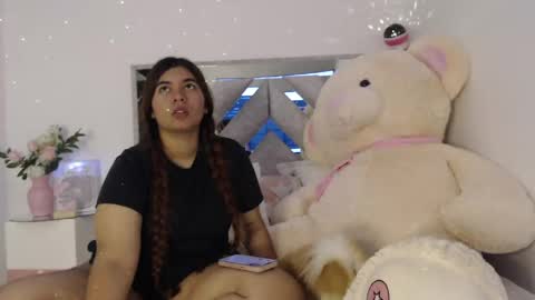 Snapshot of dulcejoness chatting on 25, 5, 2026 dulcejoness online show from 25, 5, 2026