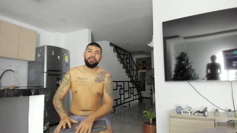 Jlozada05 online show from 20, 12, 2024