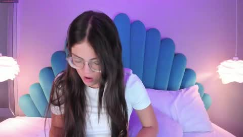 Snapshot of dulcevela chatting on 11, 3, 2025 dulcevela online show from 11, 3, 2025