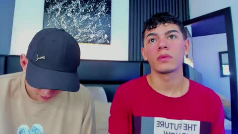 Snapshot of duolust chatting on 11, 11, 2025 Thomas and Noah online show from 11, 11, 2025