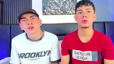 Snapshot of duolust chatting on 15, 11, 2025 Thomas and Noah online show from 15, 11, 2025