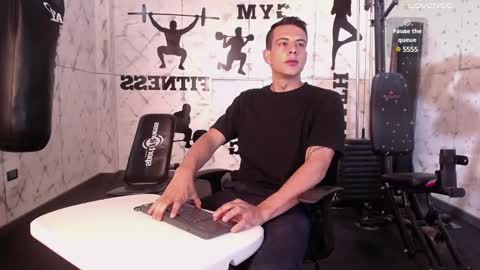 Dustin Sonne online show from 25, 1, 2025