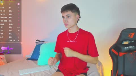 Snapshot of dustinlevine chatting on 19, 12, 2024 Dustin Levy online show from 19, 12, 2024