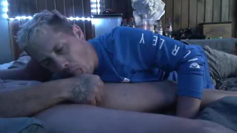 Snapshot of dustinwyant1983 chatting on 11, 11, 2025 dustinwyant1983 online show from 11, 11, 2025