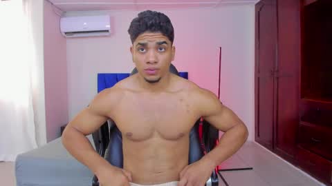 DUSTYN MICHELLE online show from 24, 3, 2026