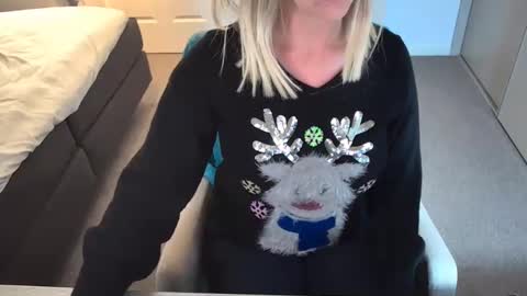 Ambertje040 online show from 20, 12, 2024