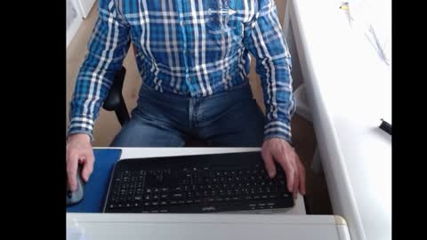 dutchpornking2 online show from 4, 2, 2025