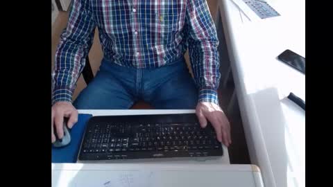 dutchpornking2 online show from 6, 3, 2025