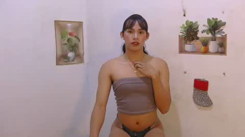 dy_namite online show from 11, 4, 2026