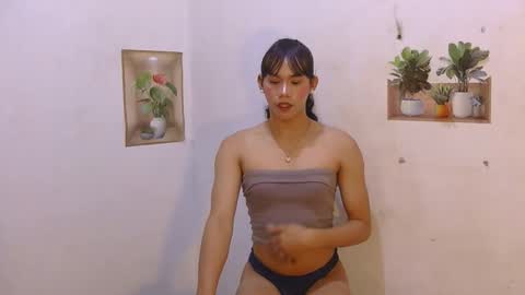 dy_namite online show from 25, 4, 2026