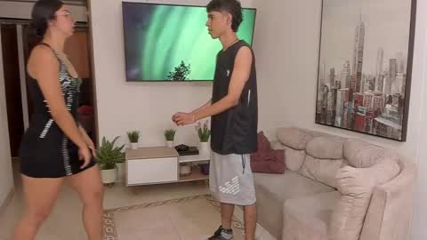 Snapshot of dylanbisex_hot chatting on 17, 1, 2025 Mod Dylan Lilith Alan and Drake online show from 17, 1, 2025