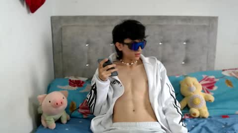 Snapshot of dylann_ross chatting on 15, 4, 2026 dylann ross online show from 15, 4, 2026